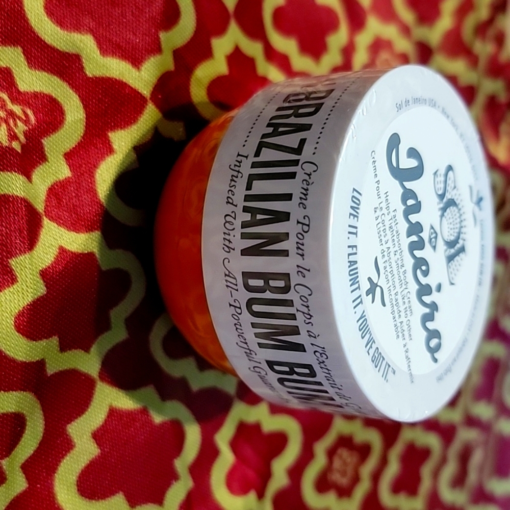 SOL de Janeiro Brazilian Bum Bum Cream